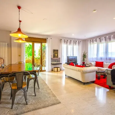 别墅 Bordones Sleeps 8 With Pool And Wifi Bordons