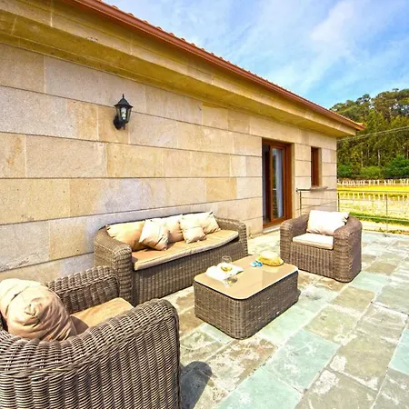 Bordones Sleeps 8 With Pool And Wifi Bordons